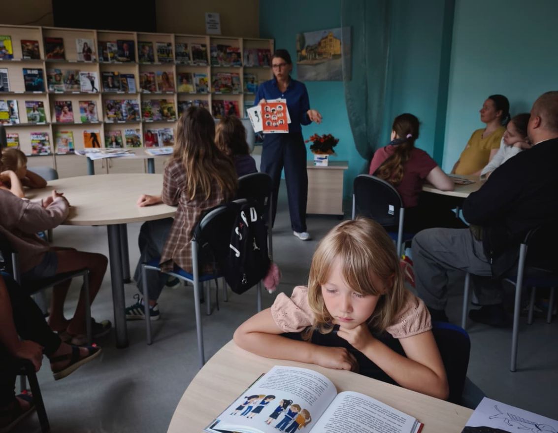 Aizvadīta iedvesmojo&scaron;a tik&scaron;anās ar ilustratori Zani Zleme&scaron;u