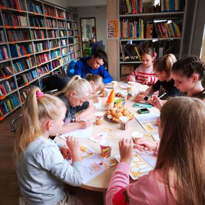 Aizvadīta noslēdzo&scaron;ā "Vasaras grāmatu klubiņa" tik&scaron;anās