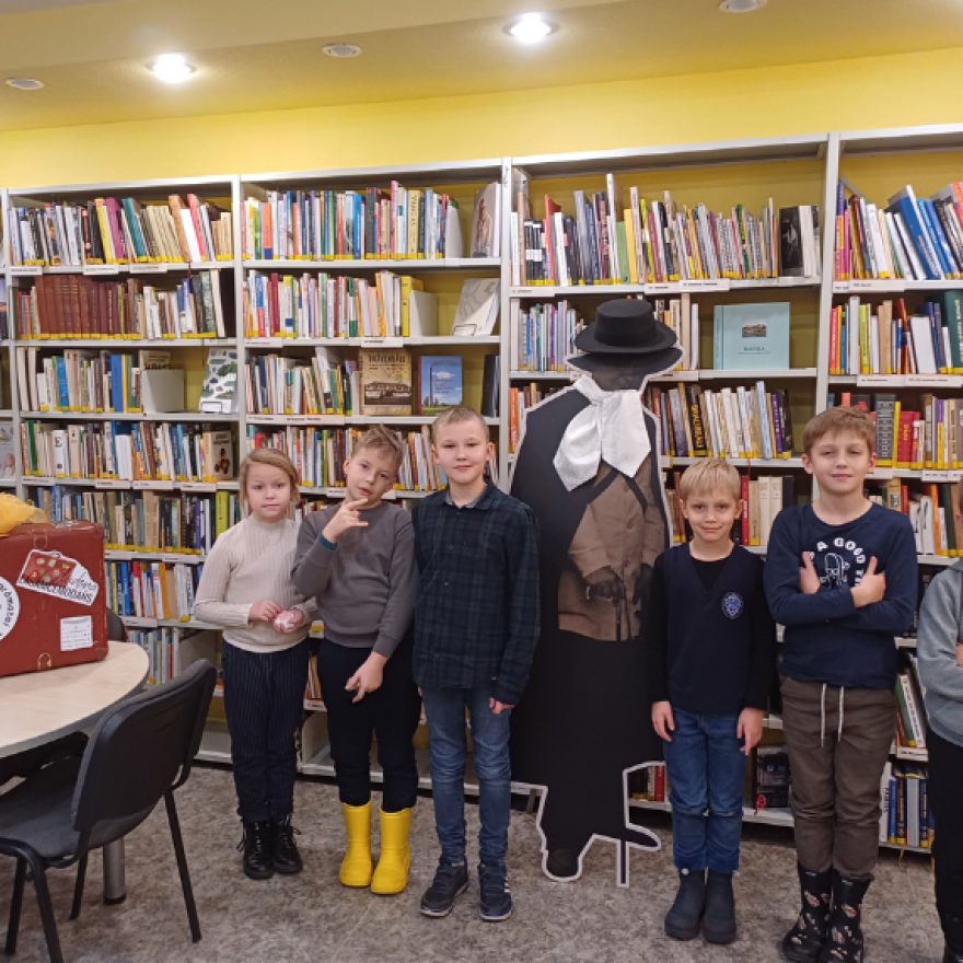 Viļa Plūdoņa lasāmčemodāns Jauncodē