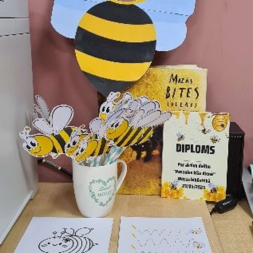 Bibliotēkā atzīmēta Pasaules Bišu diena