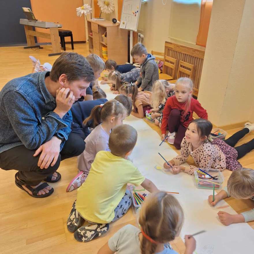 PII Mārpuķīte aizvadīta tikšanās ar dzejnieku Krišjāni Zeļģi