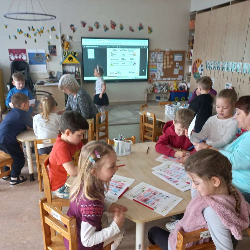 Gūst pirmās zināšanas par drošu interneta lietošanu