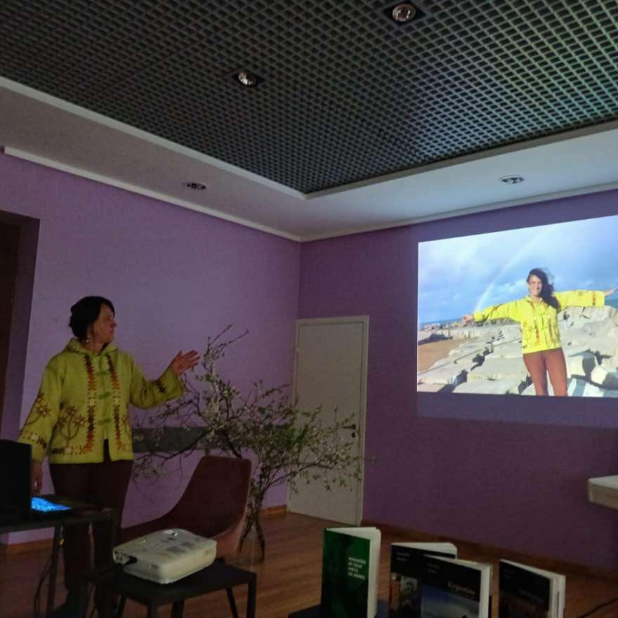 Aizvadīta Tikšanās ar Elvitu Ruku