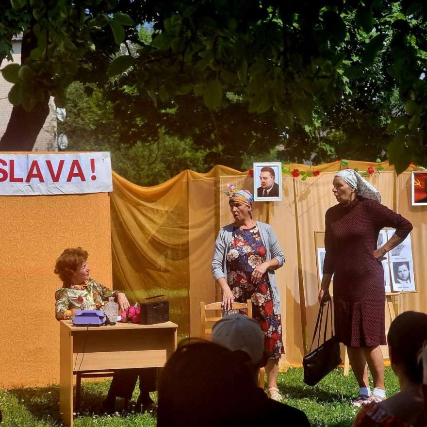 Noskatīta Vecumnieku amamtierteātra 