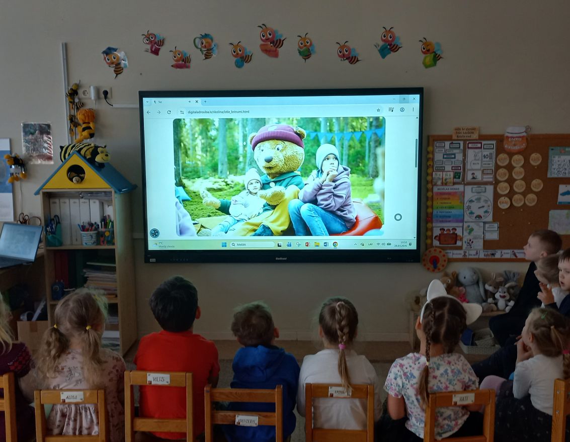 Gūst pirmās zinā&scaron;anas par dro&scaron;u interneta lieto&scaron;anu