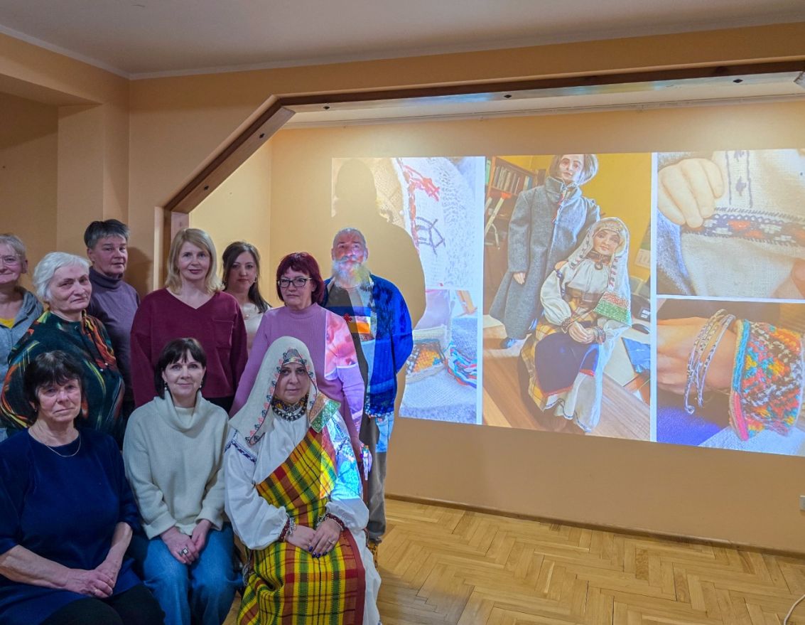 Iepazīstot krieviņu tautastērpu