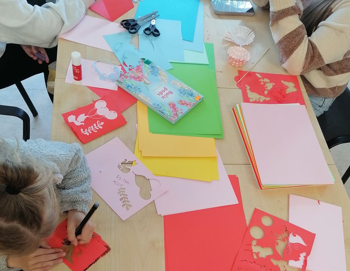 Rado&scaron;ā darbnīca bērniem "Dāvana Māmiņai"