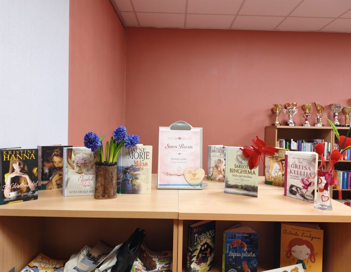 Aizvadīts pasākums "Mīlas stāsti un dzejas rindas"