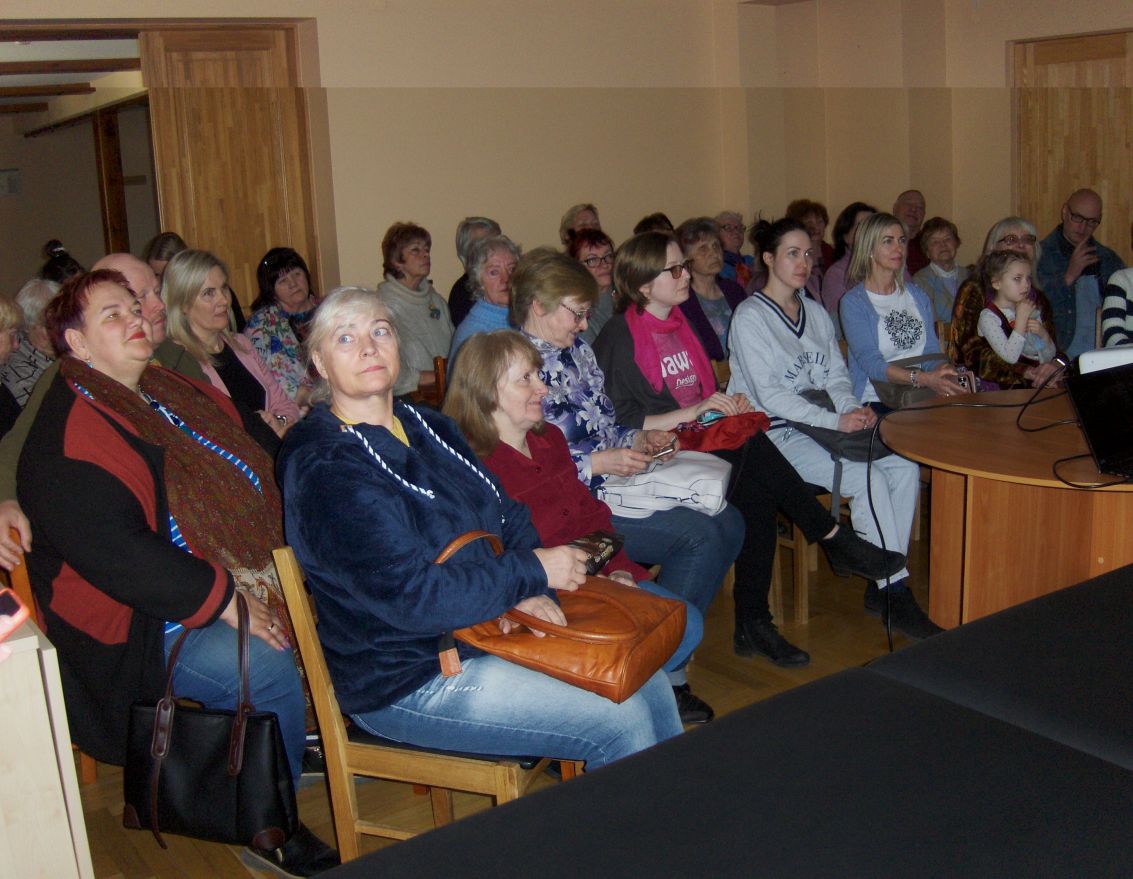 Tik&scaron;anās ar neiroloģi un manuālo terapeiti Anitu Djačenko