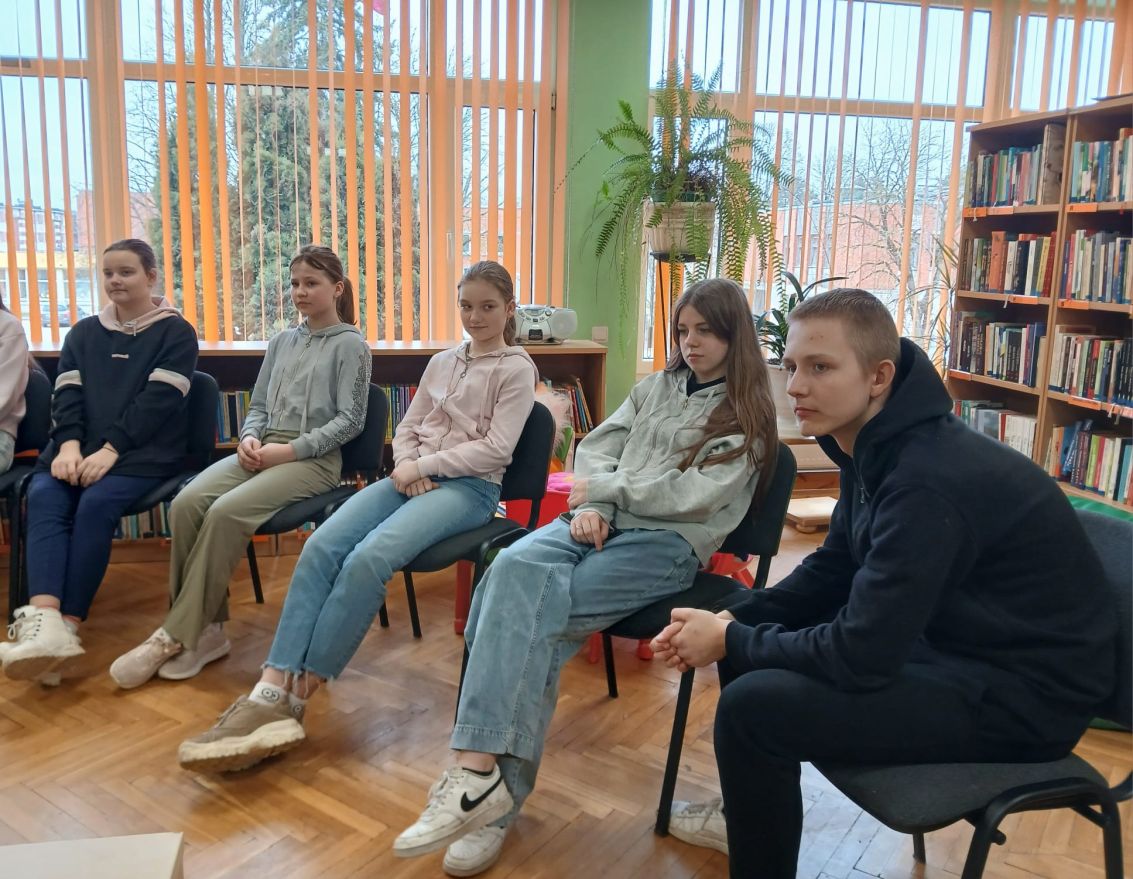 Annai Saksei veltītas bibliotekārās stundas