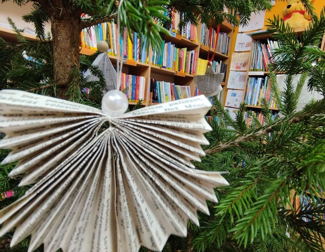 Aizvadīts sirdssilts Ziemassvētku eglītes dekorē&scaron;anas pasākums