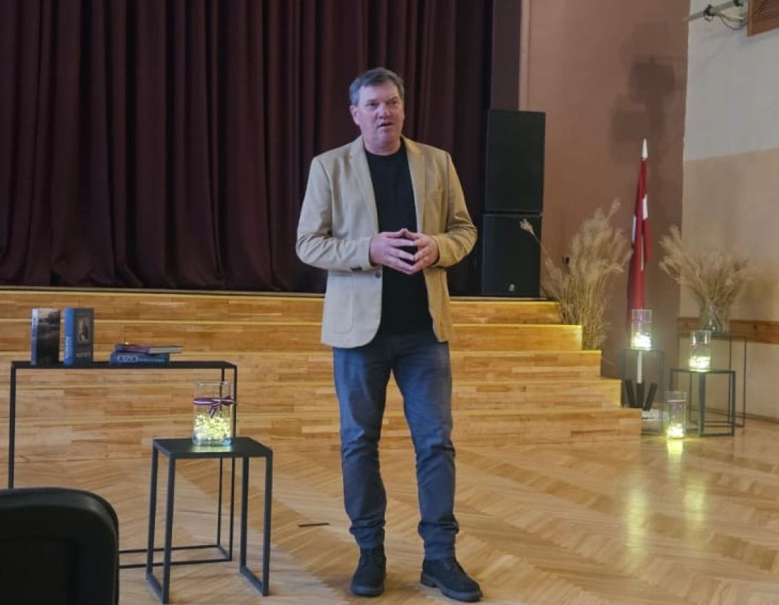 Aizvadīta tik&scaron;anās ar Armandu Puči