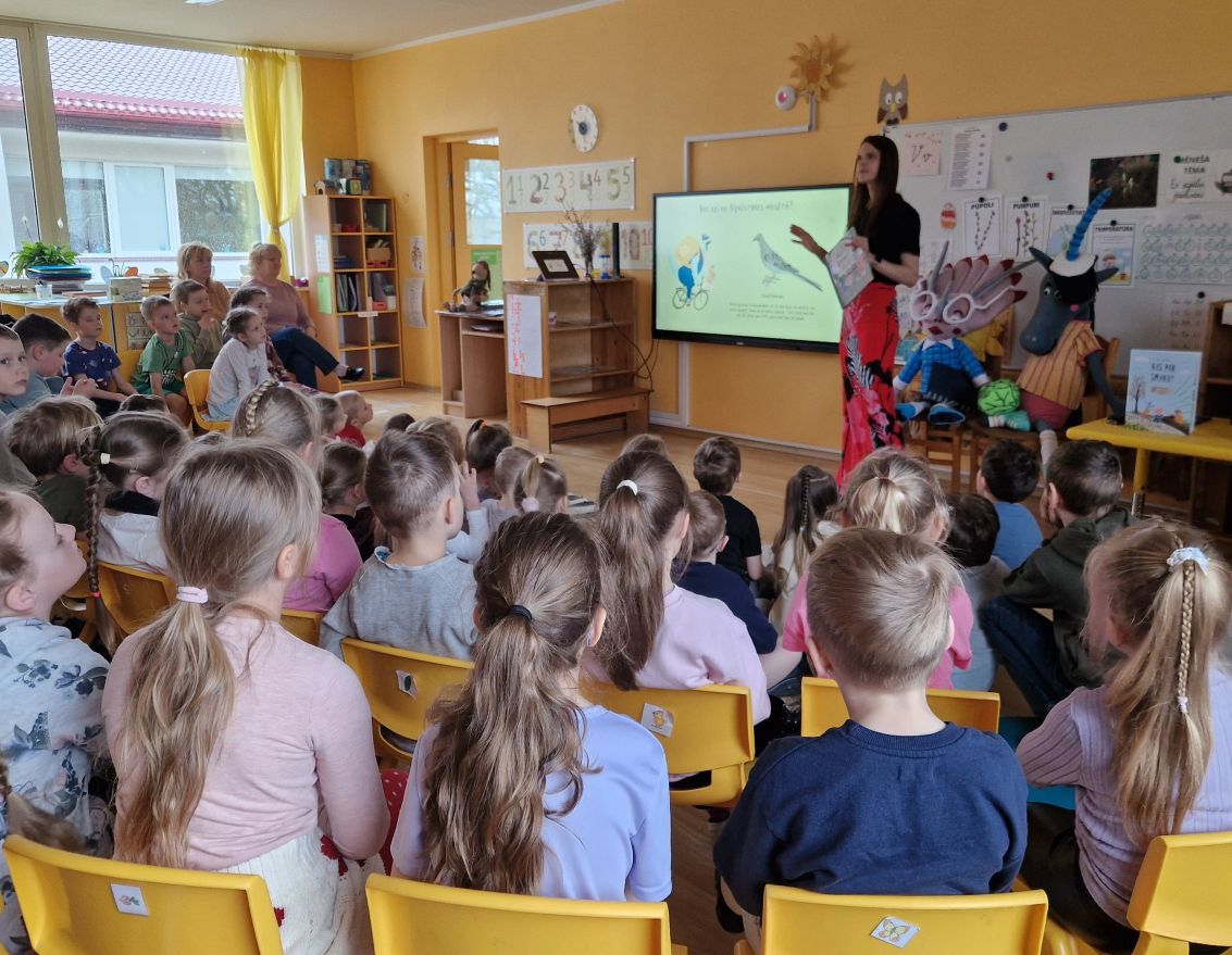 Tik&scaron;anās ar Daci Krēsliņu