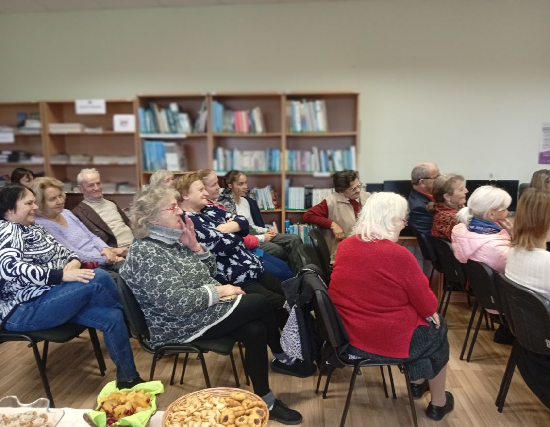 Aizvadīta tik&scaron;anās ar grāmatas "Vienaldzīgo nav!" autorēm