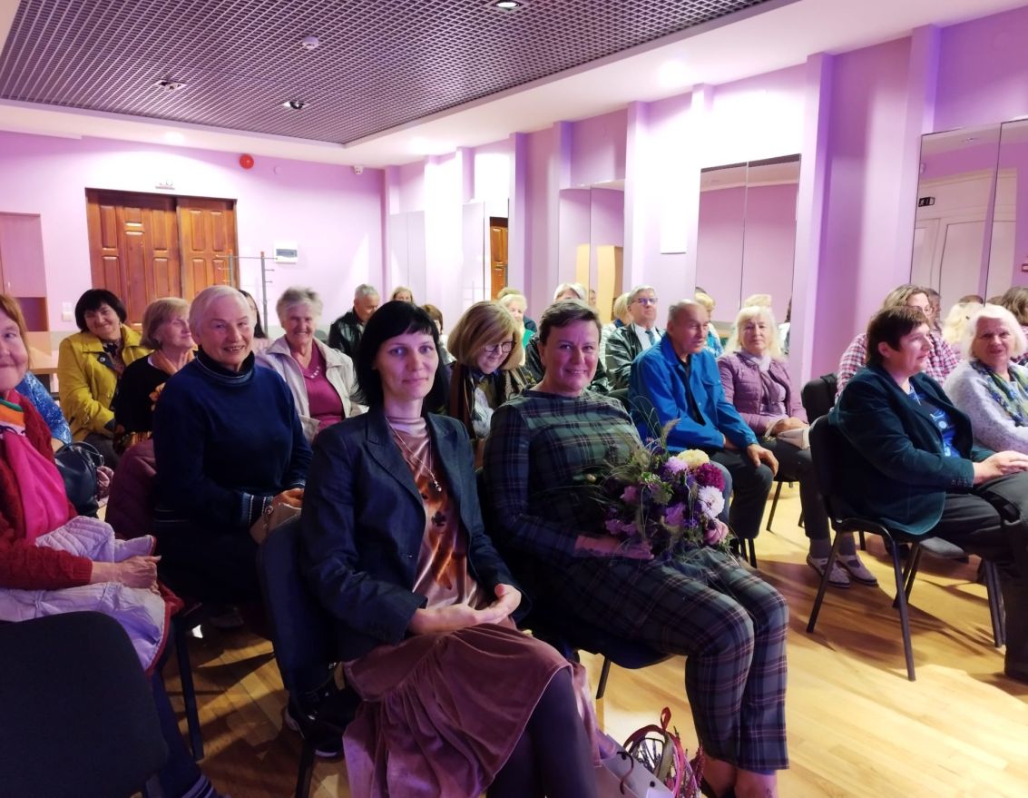 Tik&scaron;anās ar Lindu Mūrnieci