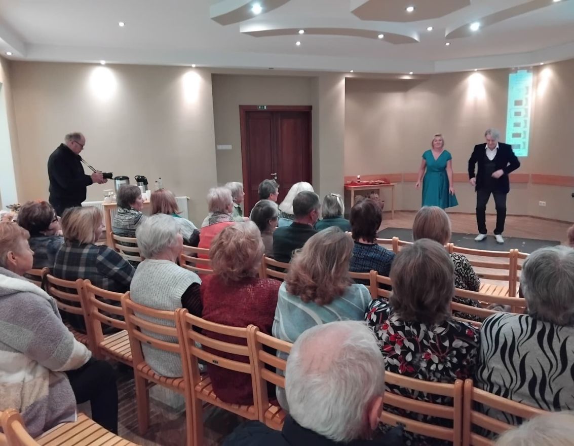 Aizvadīta sirsnīga un jauka pēcpusdiena brunavie&scaron;iem un viesiem