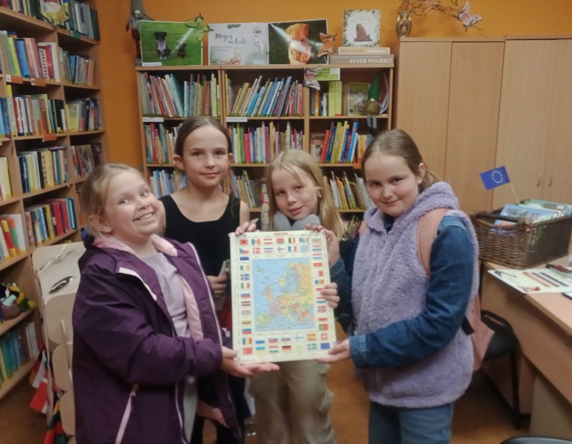 Aktivitātes Eiropas dienas ietvaros Vecumnieku pagasta bibliotēkā 