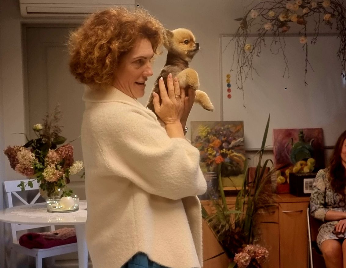 Tik&scaron;anās ar grāmatas "Laimes putekļi" autori Ievu Branti