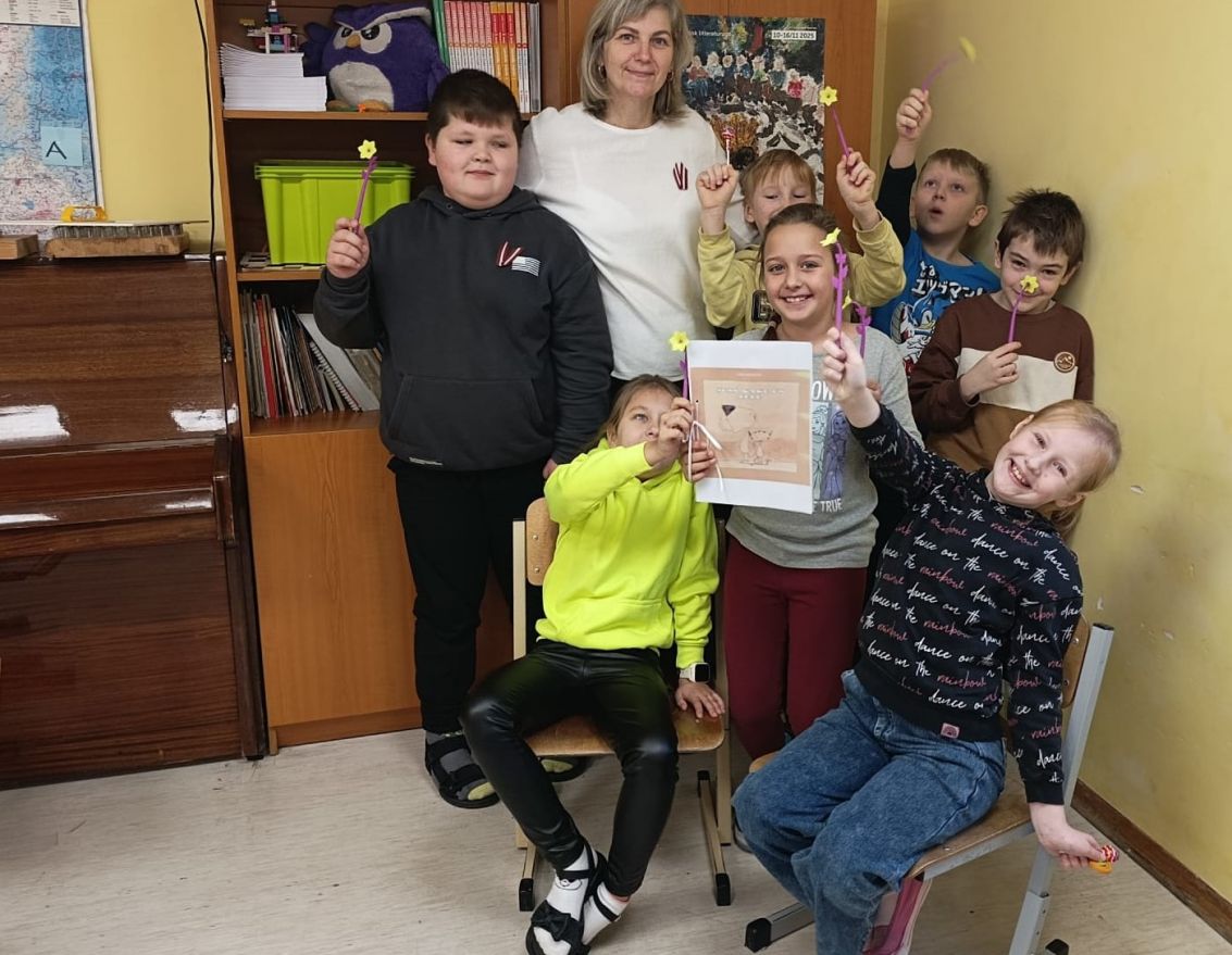 Lasī&scaron;anas stunda bērniem rītausmā