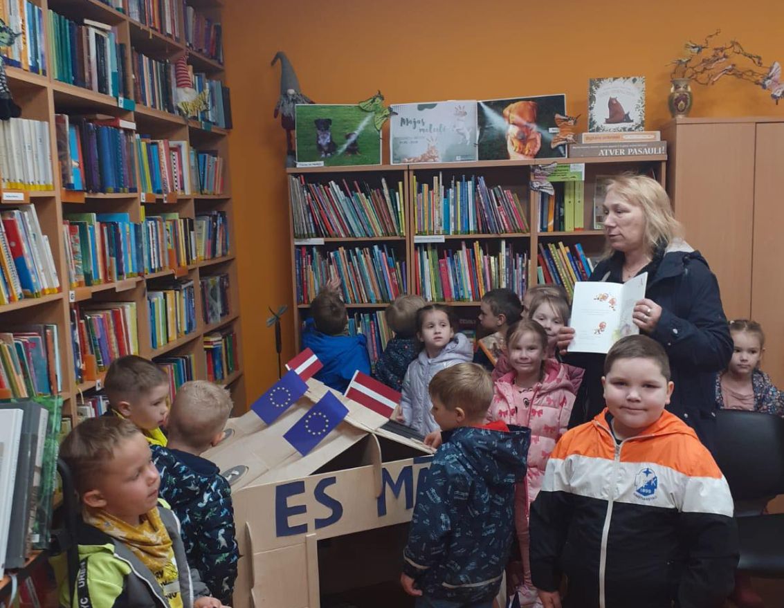 Aktivitātes Eiropas dienas ietvaros Vecumnieku pagasta bibliotēkā 