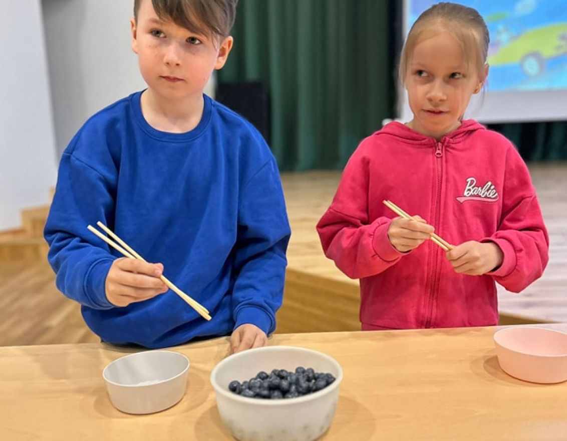 Tik&scaron;anās ar žurnāla "Baltais Valis" veidotājiem