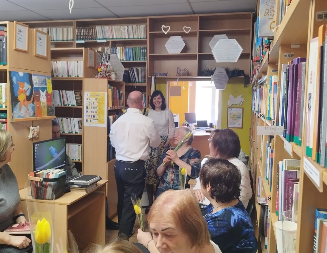 Aizvadīta lasītāju klubiņa "Lapa" tik&scaron;anās