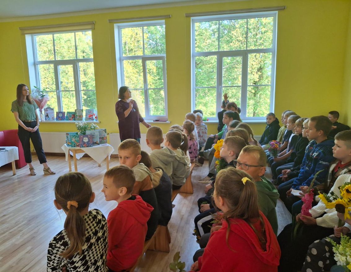Aizvadīta tik&scaron;anās ar grāmatu autori un ilustratori Daci Krēsliņu