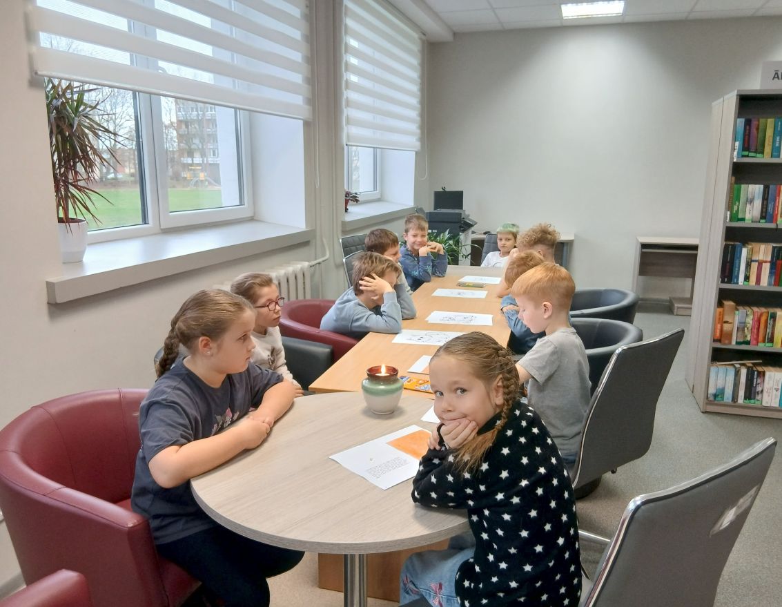 Lasī&scaron;anas stunda bērniem rītausmā