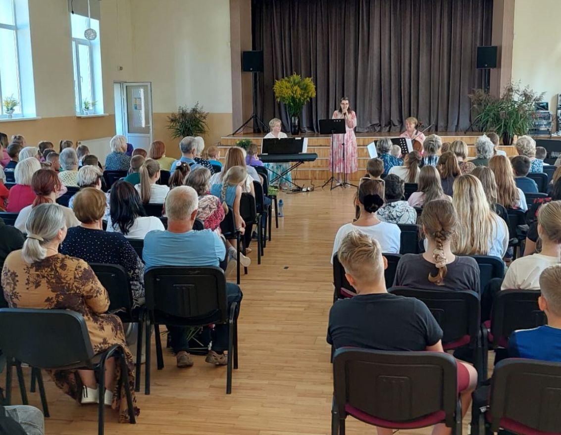 Dzejas mēne&scaron;a rīta koncerts "Notvert mirkli"