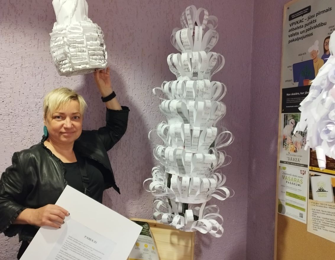 "Baroka laika parūkas" Vecumnieku bibliotēkā