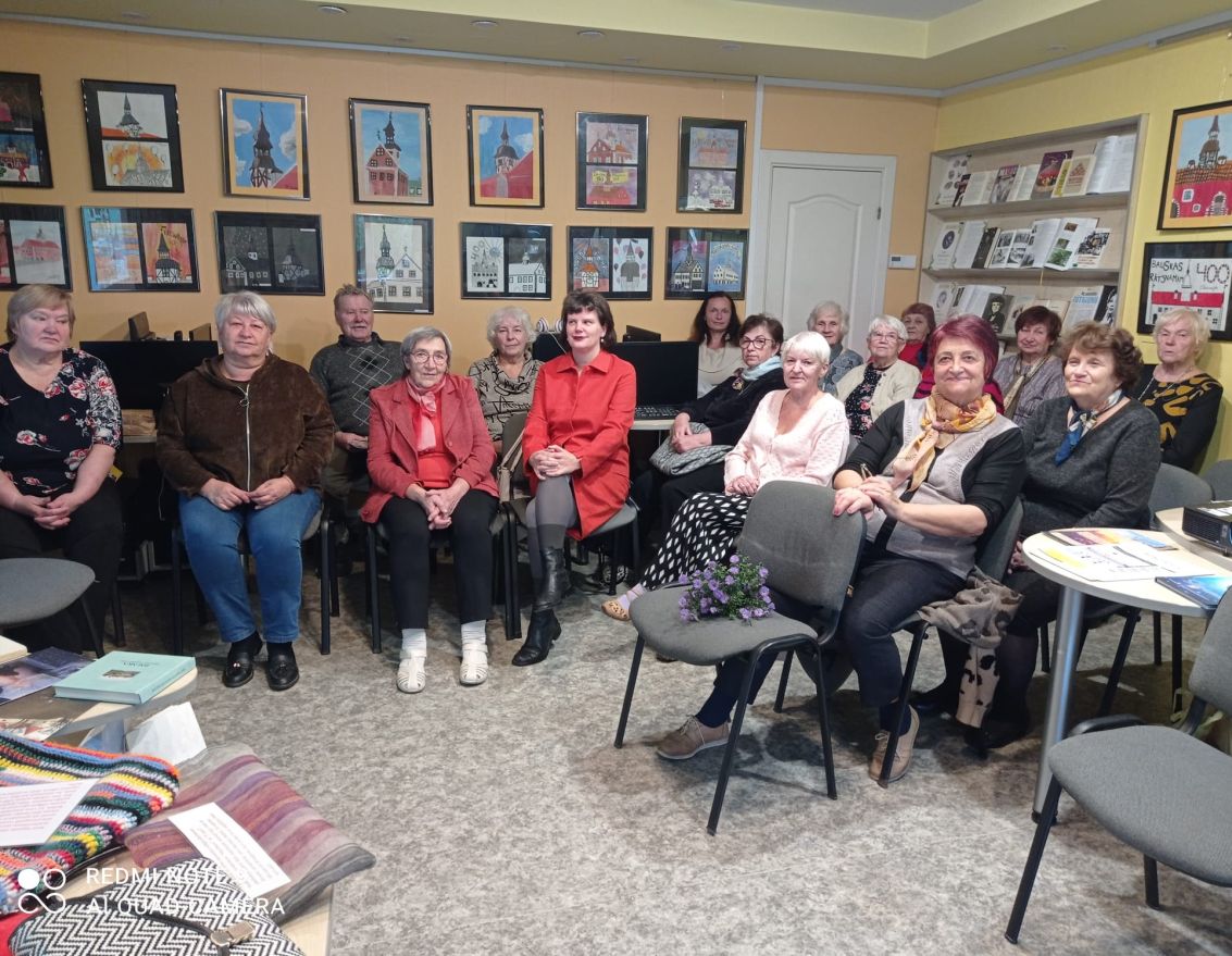 Aizvadīta tik&scaron;anās ar Kristīni Pīkenenu