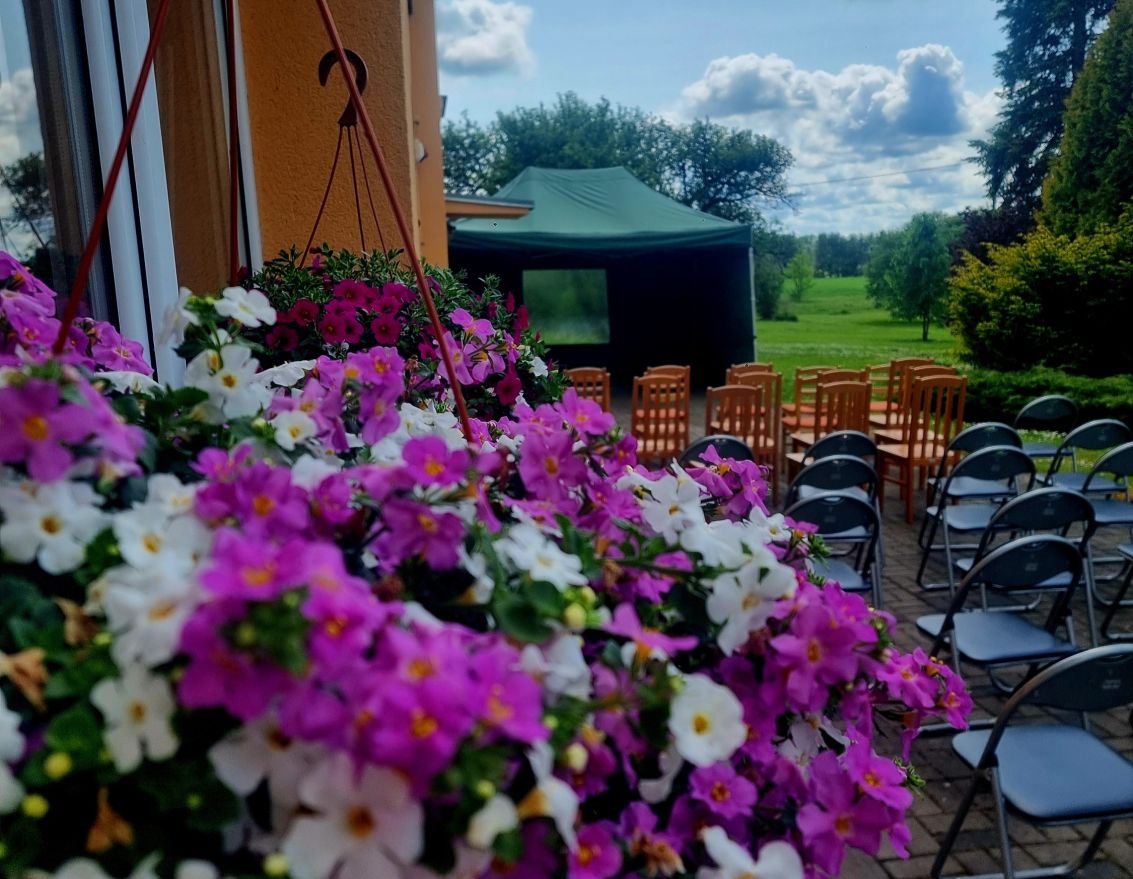 Baldones amatierteātra "Sudraba Nagla" izrāde "Boeing! Boeing!" Zorģos