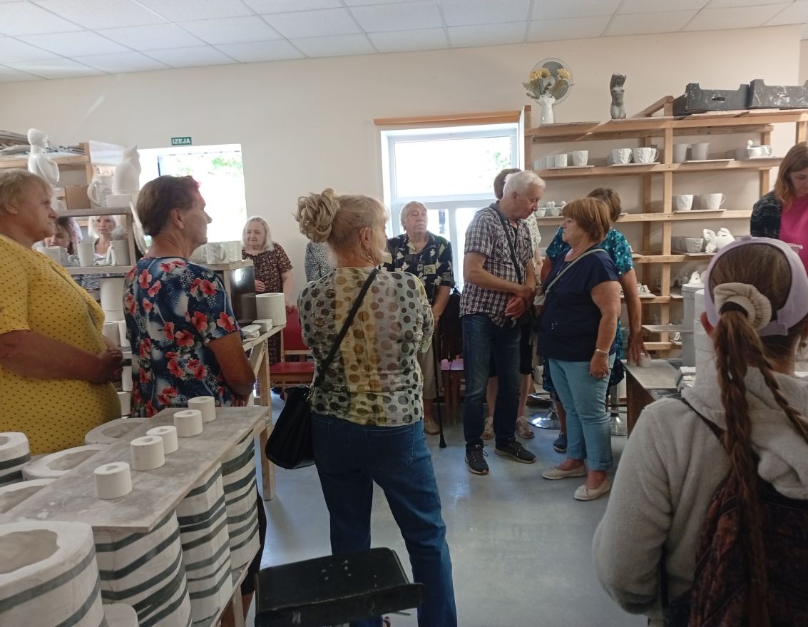 Beibežu bibliotēkas intere&scaron;u grupas izglītojo&scaron;s brauciens uz Cēsu novadu