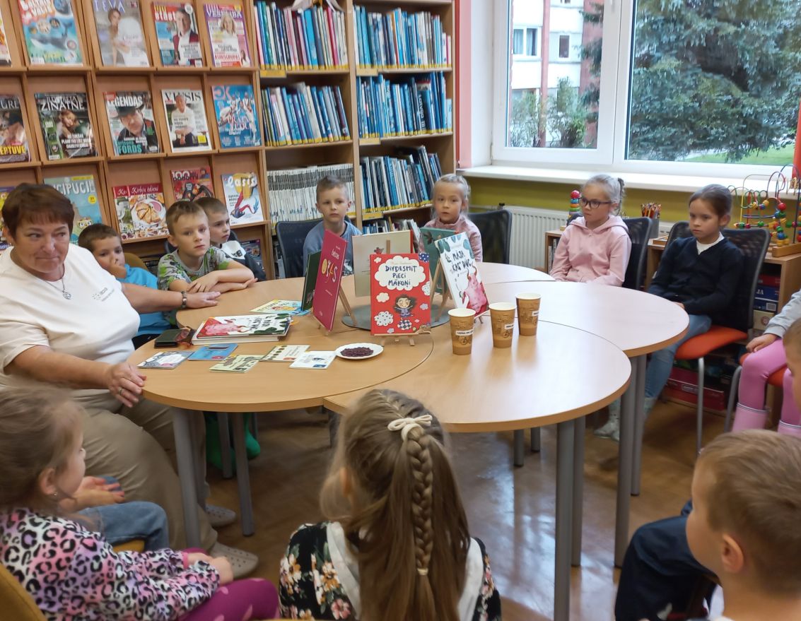 "Dzejas varavīksne" Iecavas bērnu bibliotēkā