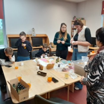 Rado&scaron;ā darbnīca "Gaismas pērles"