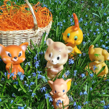 Rotaļlietu izstāde Skaistkalnes bibliotēkā