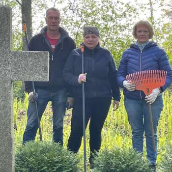 Pliek&scaron;ānu dzimtas piemiņas vietas sakop&scaron;anas talka
