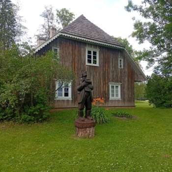 Beibežu bibliotēkas intere&scaron;u grupas izglītojo&scaron;s brauciens uz Cēsu novadu