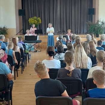 Dzejas mēne&scaron;a rīta koncerts "Notvert mirkli"