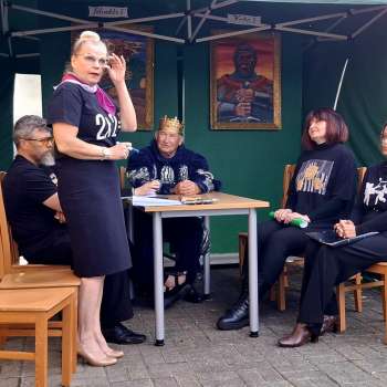 Tik&scaron;anās ar Ropažu amatierteātri "Dille" Zorģos