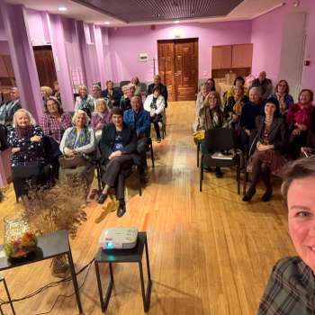 Tik&scaron;anās ar Lindu Mūrnieci