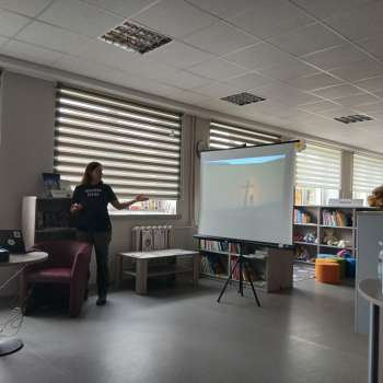 Aizvadīta tik&scaron;anās ar Zani Eniņu