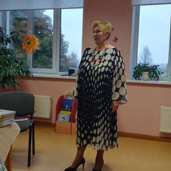 Aizvadīta tik&scaron;anās ar dzejnieci Rasmu Urtāni