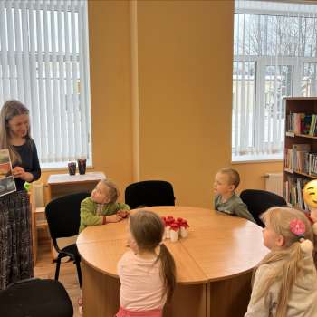 Aizvadīta tik&scaron;anās ar bērniem "Notici sev!"