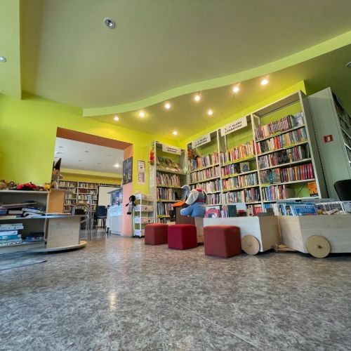 Jauncodes bibliotēka