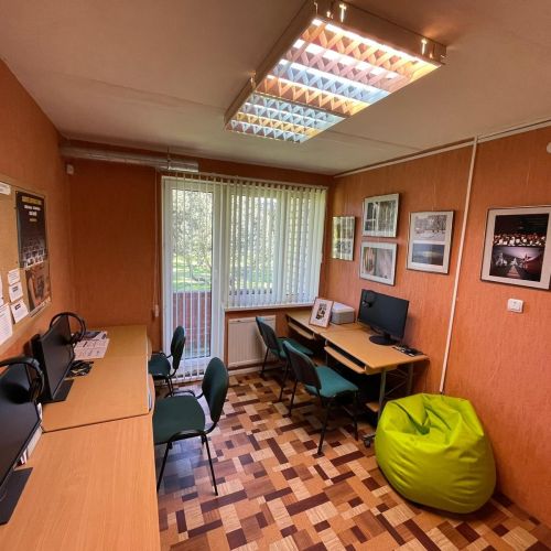 Īslīces pagasta Ādžūnu bibliotēka