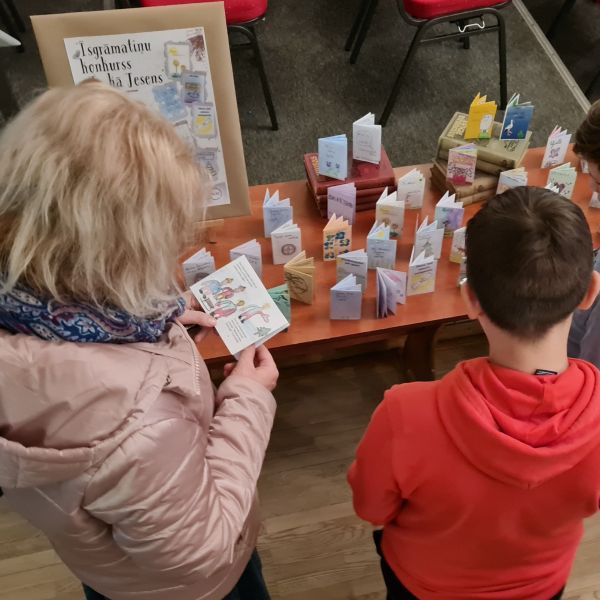 Īsgrāmatiņu konkurss 