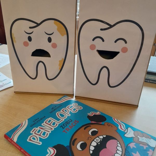 Mazulis bibliotēkā. Zobiņstunda