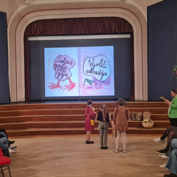 Īsgrāmatiņu konkurss 