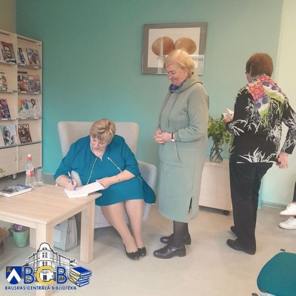 Tikšanās ar Māru Jakubovsku